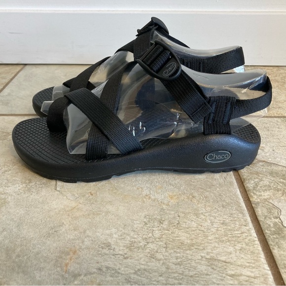 Chaco Z2 Classic Black Sandals 8 - Picture 3 of 8